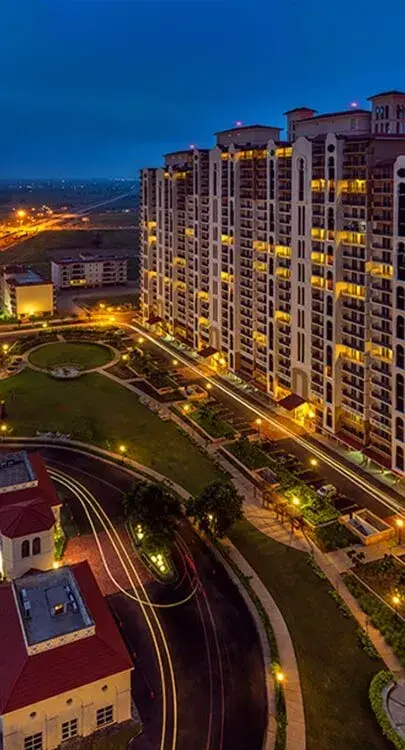 DLF Premium Flats: Experience exceptional living in luxury apartments with top-tier amenities and modern design for a sophisticated lifestyle.